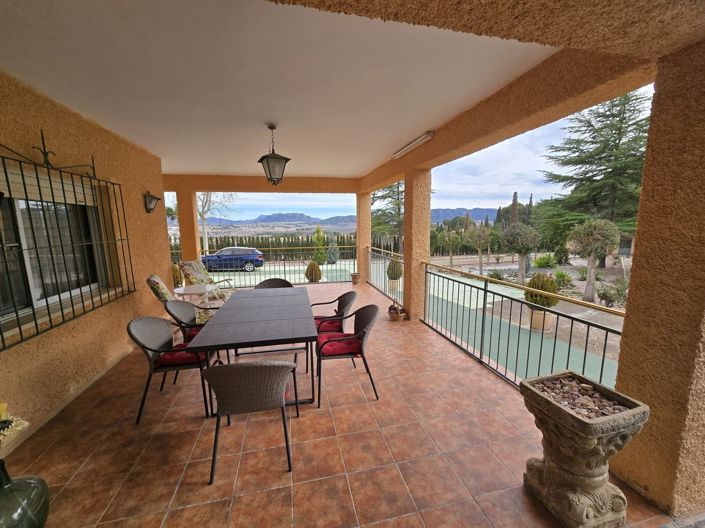 Image No.9-4 Bed Country House for sale