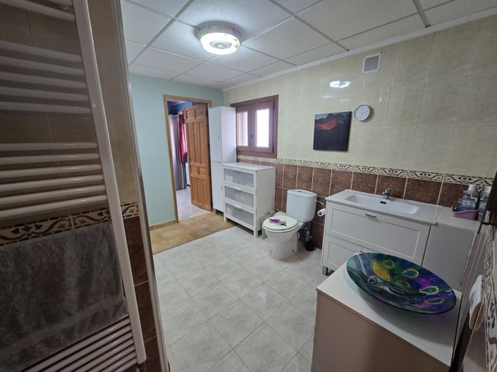 Image No.35-5 Bed Villa for sale