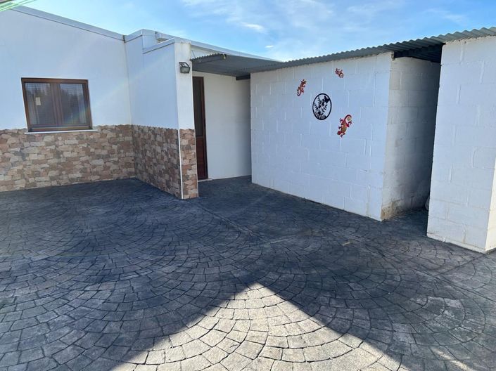 Image No.6-5 Bed Villa for sale