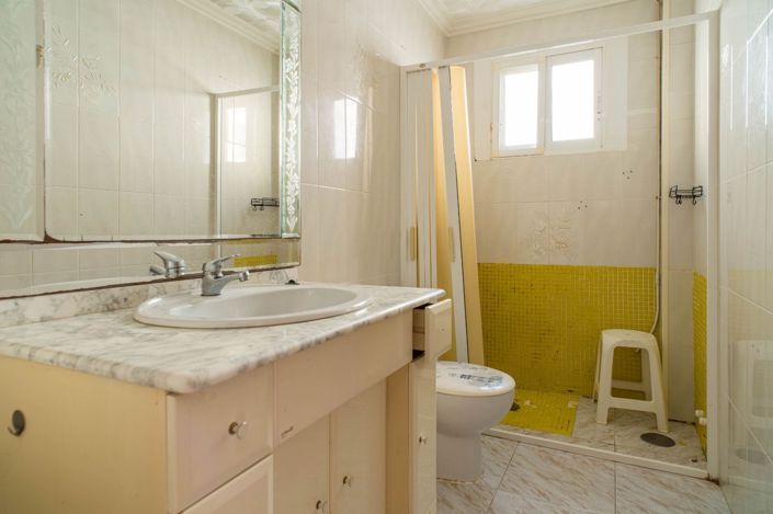 Image No.21-Townhouse for sale