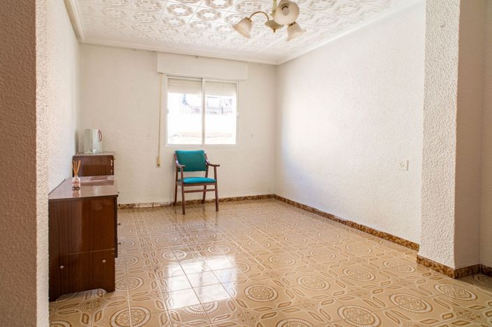 Image No.8-Townhouse for sale