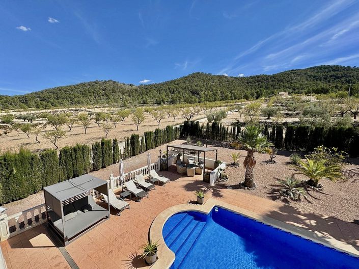 Image No.5-4 Bed Villa for sale