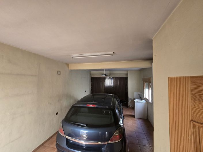 Image No.34-5 Bed Townhouse for sale