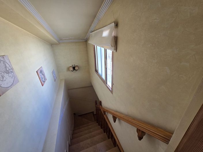 Image No.36-5 Bed Townhouse for sale