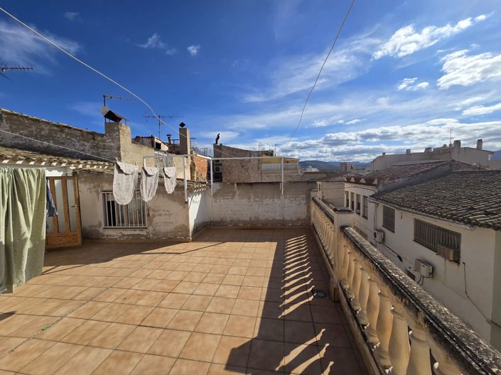 Image No.5-5 Bed Townhouse for sale