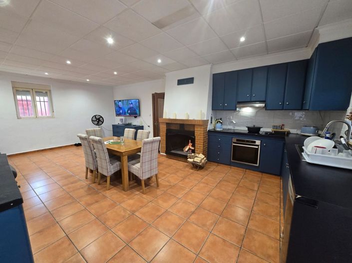 Image No.15-4 Bed Country House for sale