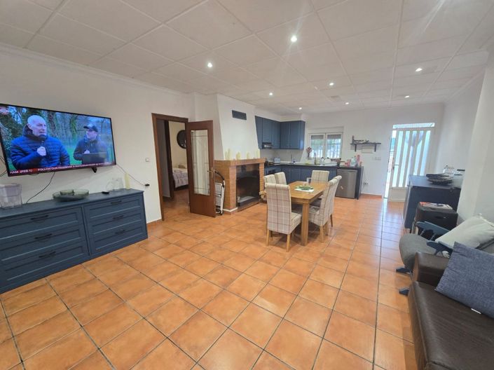 Image No.24-4 Bed Country House for sale