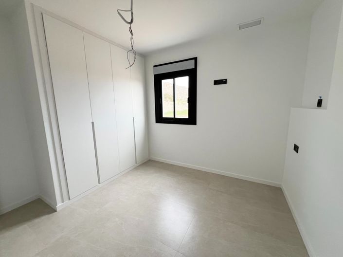 Image No.17-3 Bed Villa for sale
