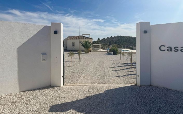 Image No.23-3 Bed Villa for sale