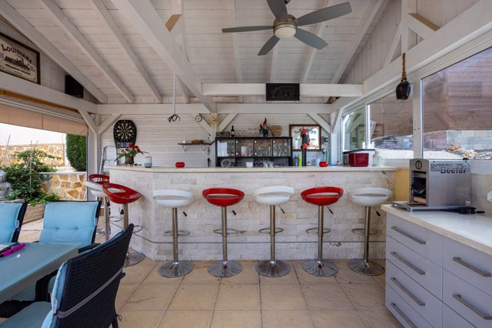 Image No.25-4 Bed Villa for sale