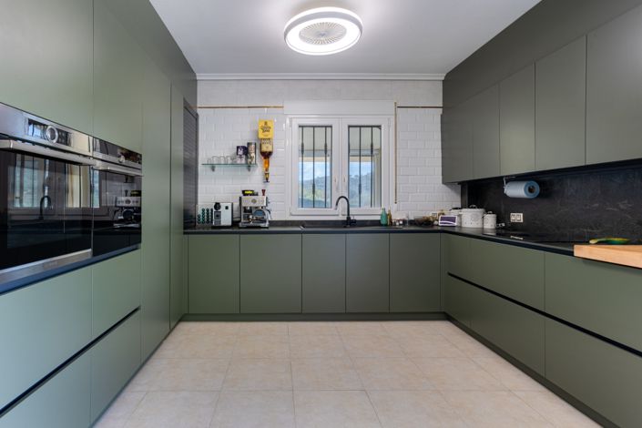 Image No.3-4 Bed Villa for sale