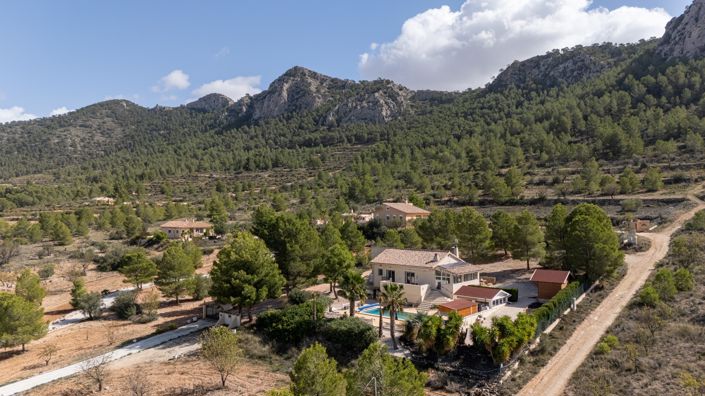 Image No.38-4 Bed Villa for sale