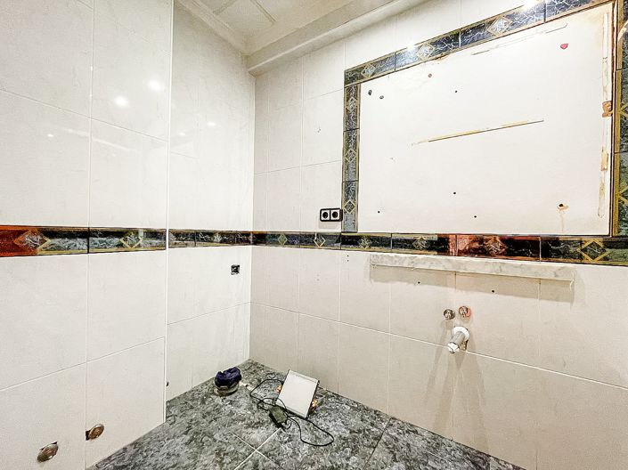 Image No.10-3 Bed Apartment for sale