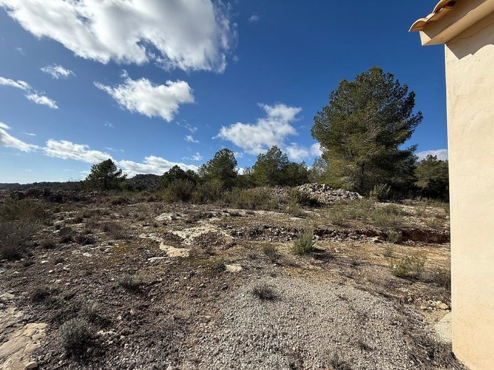 Image No.15-2 Bed Country House for sale