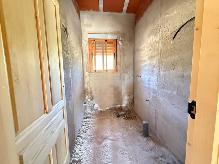 Image No.19-2 Bed Country House for sale