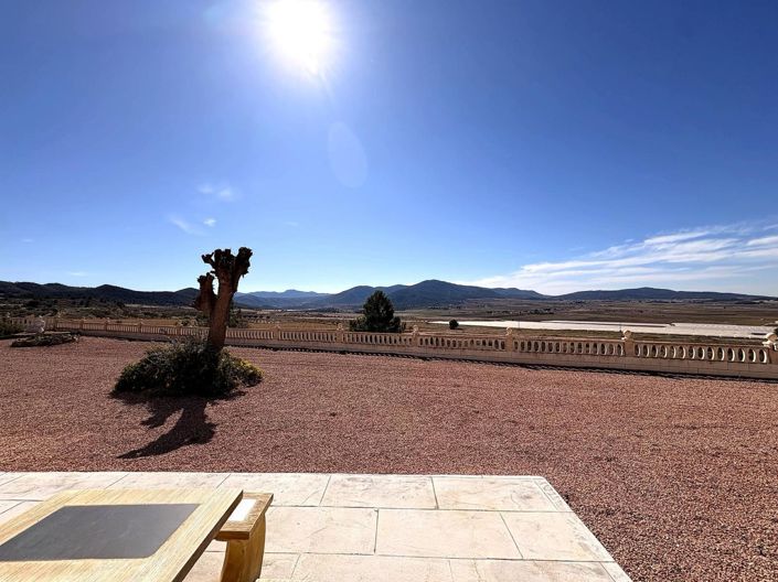 Image No.19-4 Bed Villa for sale