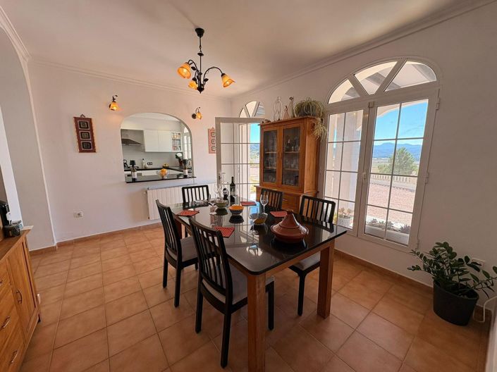 Image No.45-4 Bed Villa for sale