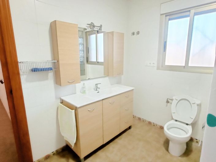 Image No.30-6 Bed Villa for sale