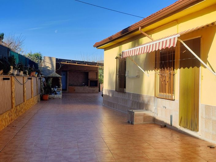 Image No.4-6 Bed Villa for sale