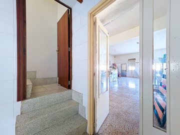 tnentree-naar-boven-en-multi-ruimte