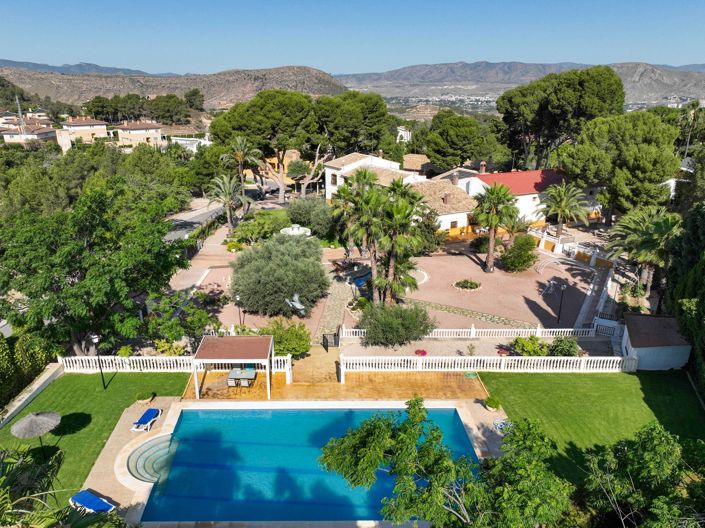 Image No.4-Villa de 6 chambres à vendre à Elda