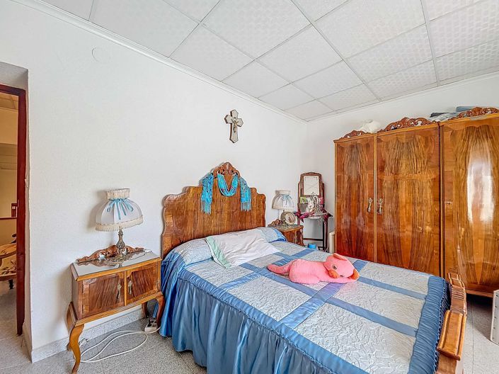 Image No.21-3 Bed Townhouse for sale