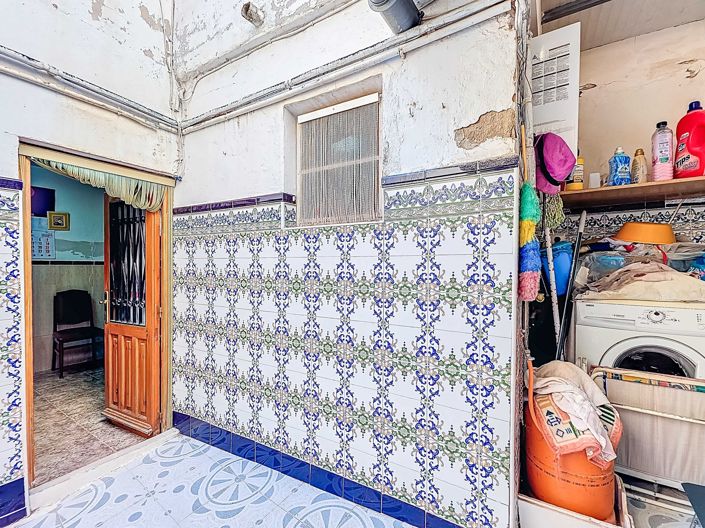 Image No.26-3 Bed Townhouse for sale