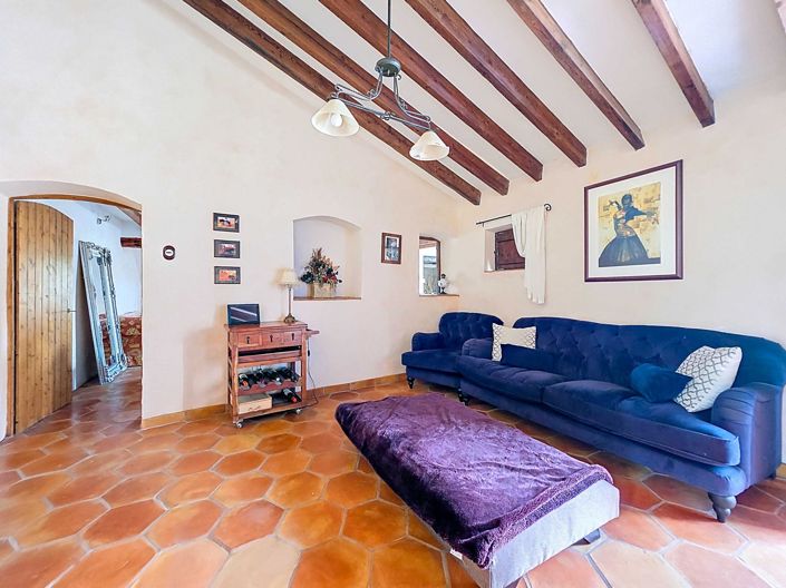 Image No.22-5 Bed Country House for sale