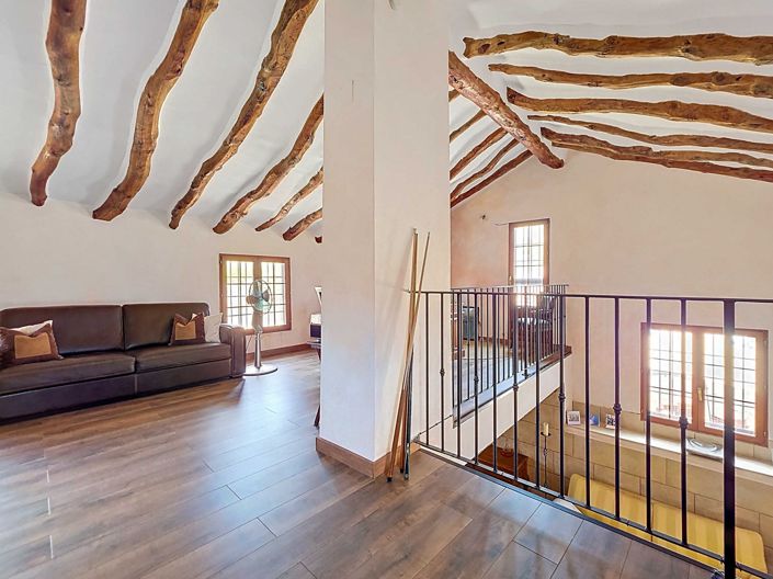 Image No.24-5 Bed Country House for sale