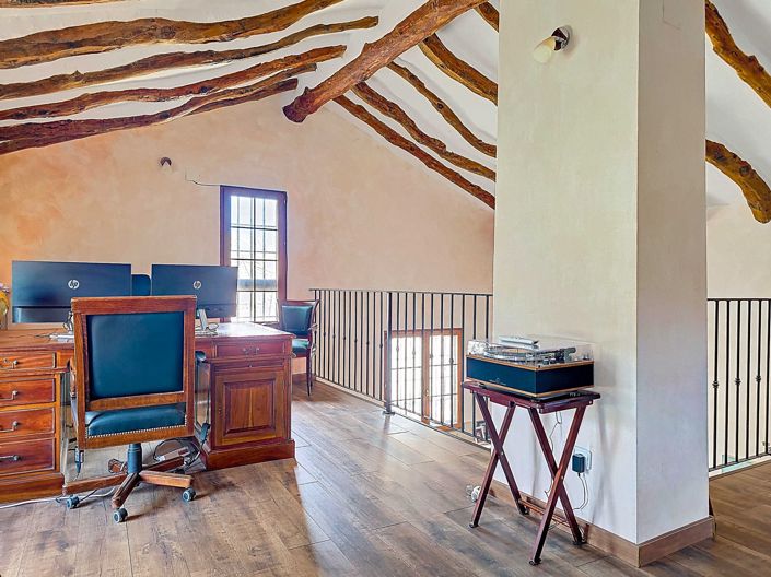 Image No.29-5 Bed Country House for sale