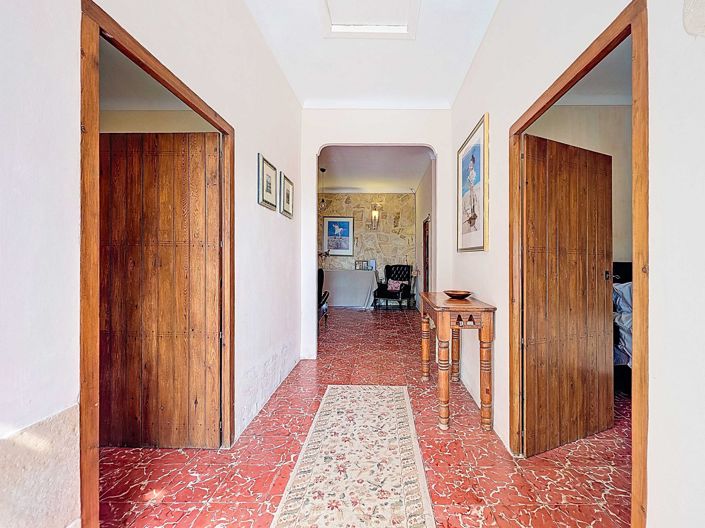 Image No.34-5 Bed Country House for sale