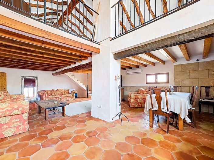 Image No.8-5 Bed Country House for sale