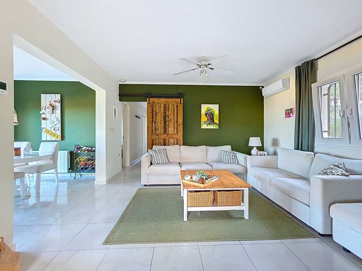 Image No.8-3 Bed Villa for sale