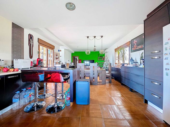 Image No.6-4 Bed Villa for sale