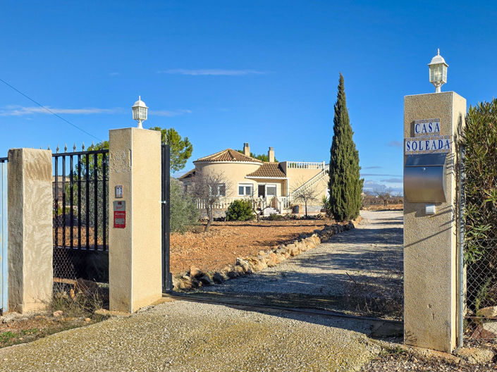 Canada Del Trigo, Villa