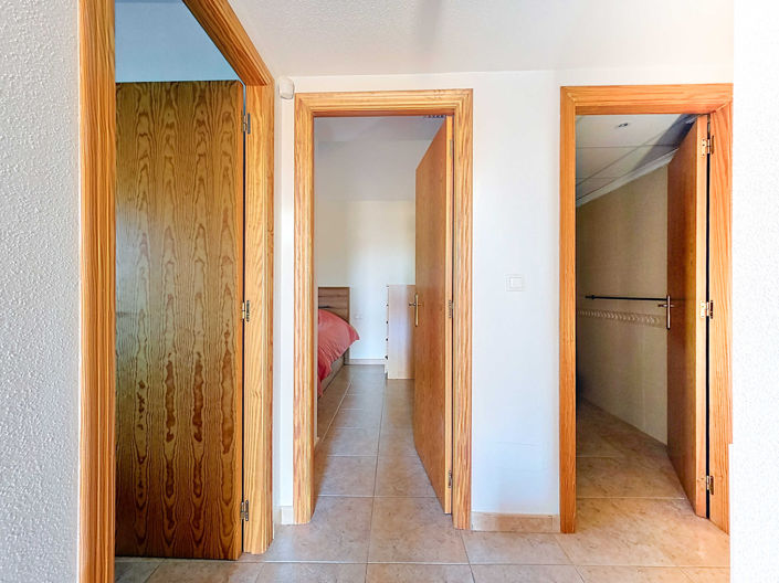 Image No.29-3 Bed Villa for sale