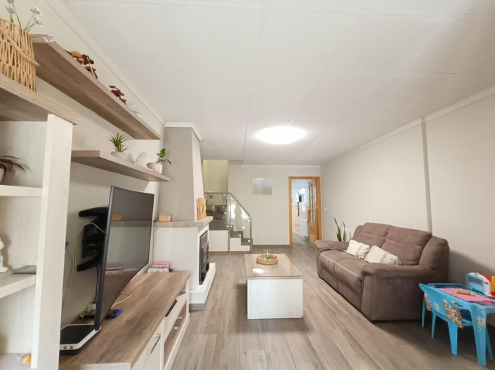 Image No.5-5 Bed Townhouse for sale