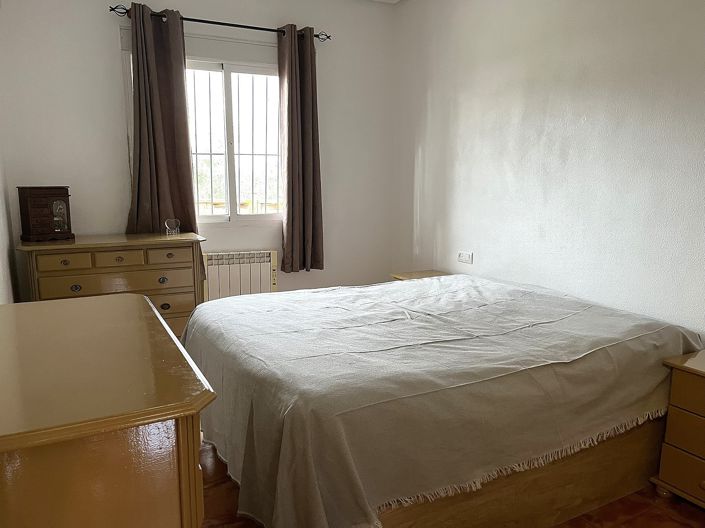 Image No.16-3 Bed Townhouse for sale