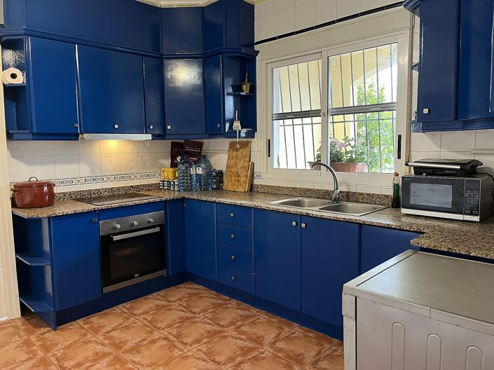 Image No.8-3 Bed Townhouse for sale