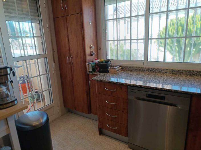 Image No.46-5 Bed Villa for sale