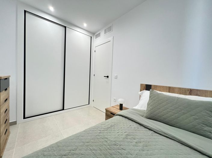 Image No.29-3 Bed Townhouse for sale