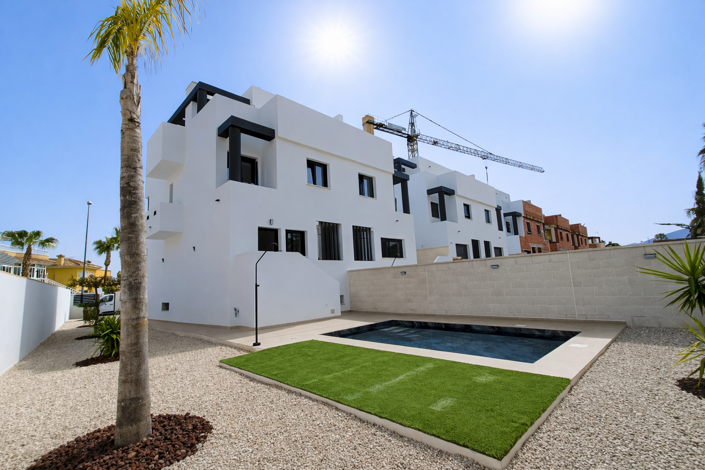 Image No.5-3 Bed Townhouse for sale