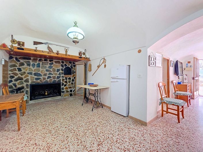 Image No.13-4 Bed House for sale