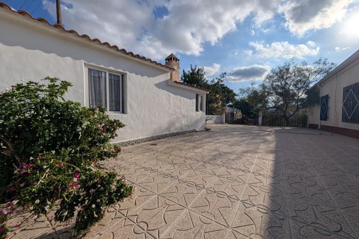 Image No.42-5 Bed Villa for sale