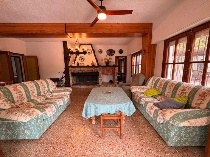 Image No.9-4 Bed Villa for sale