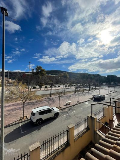 Image No.25-4 Bed Townhouse for sale