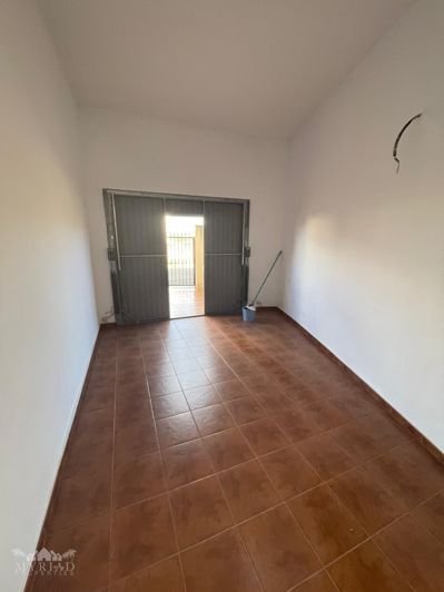 Image No.31-4 Bed Townhouse for sale