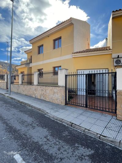 Image No.5-4 Bed Townhouse for sale