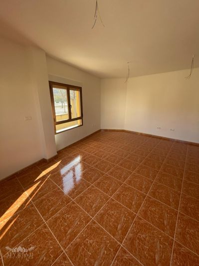 Image No.8-4 Bed Townhouse for sale