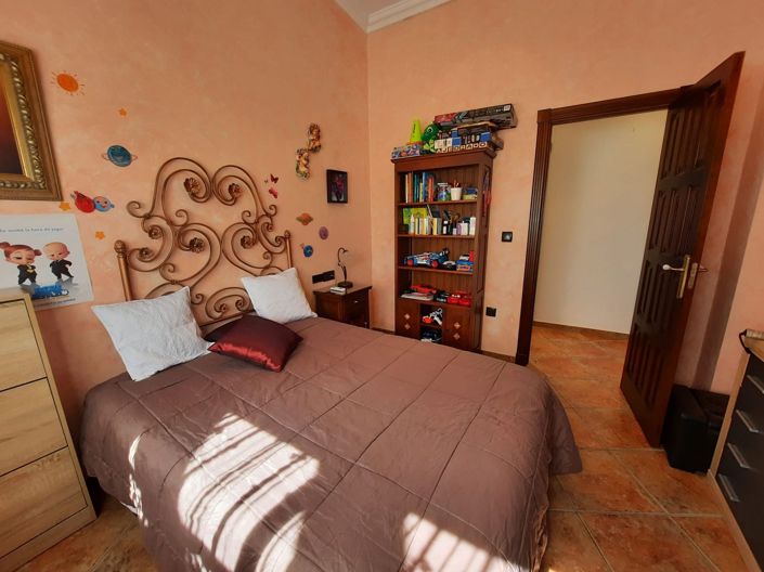 Image No.23-6 Bed Villa for sale